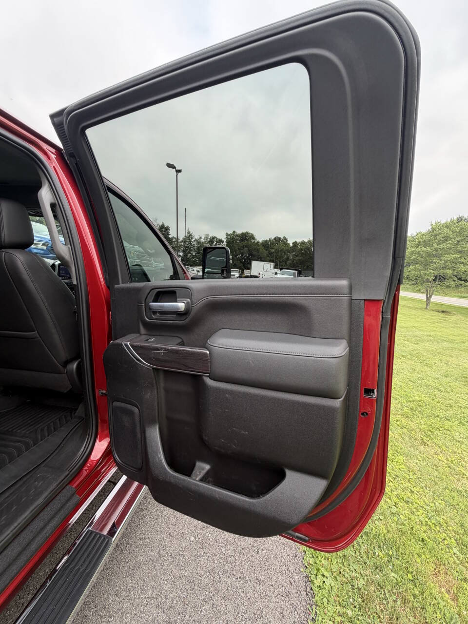 Used 2021 Chevrolet Silverado 3500 LTZ w/ LTZ Convenience Package AWD/4WD image 39