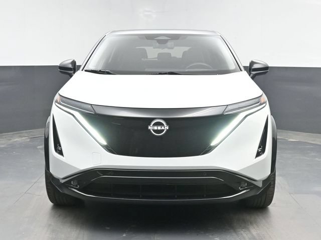 Used 2023 Nissan Ariya AWD image 3