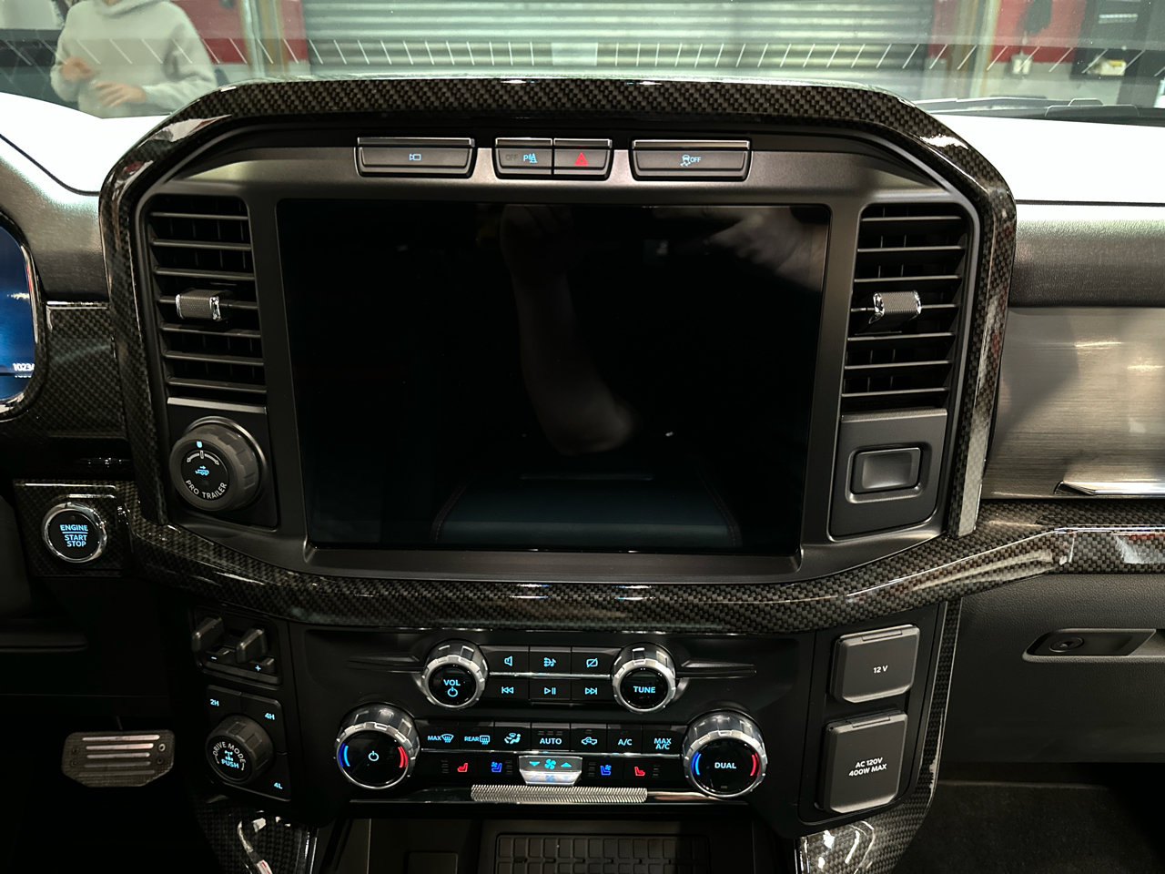 Used 2023 Ford F150 Lariat w/ Equipment Group 502A High image 20