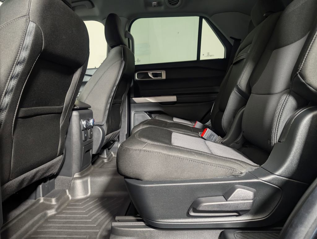 Certified 2022 Ford Explorer XLT image 12