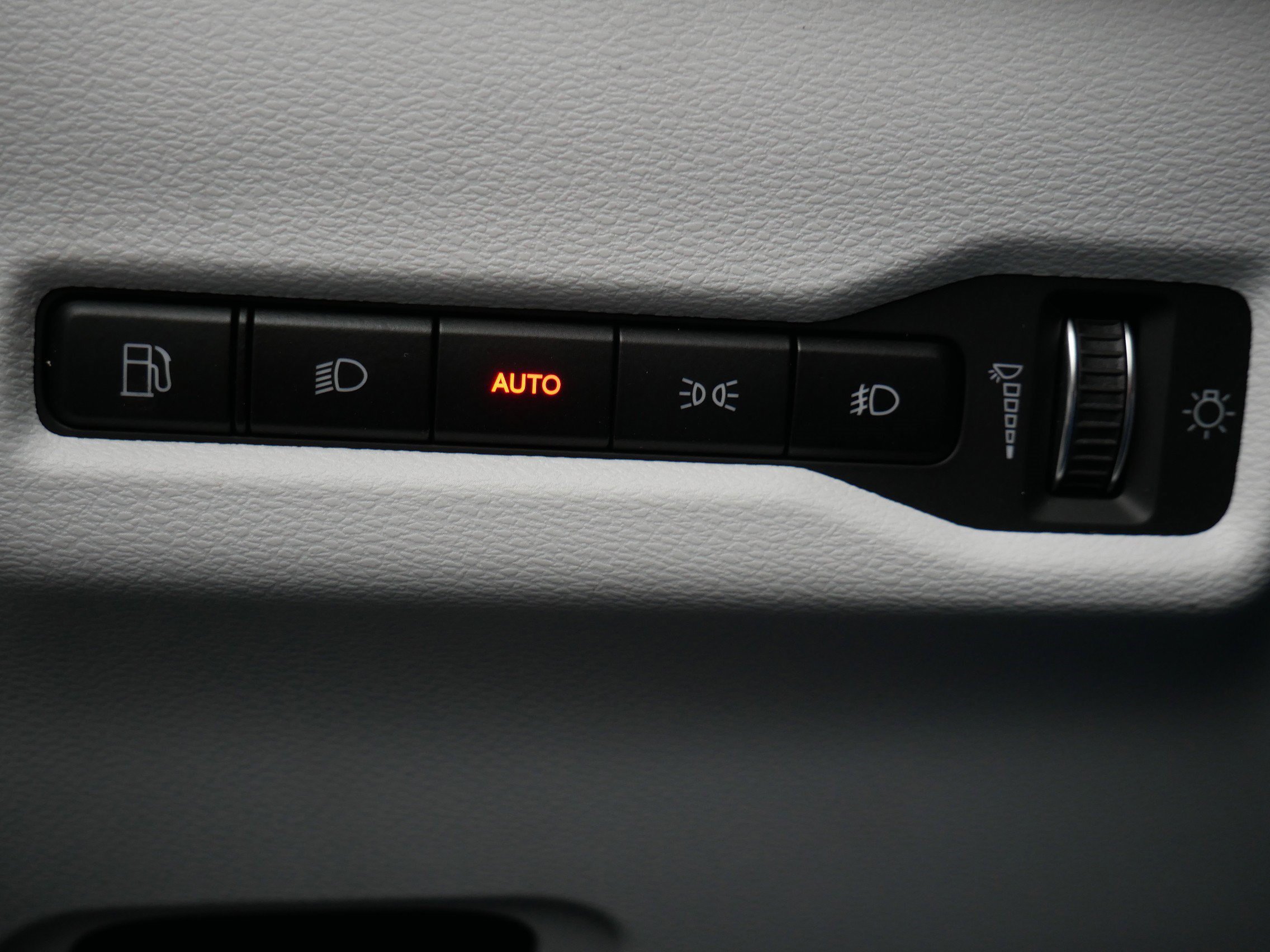 New 2026 Jeep Cherokee Laredo AWD/4WD image 15