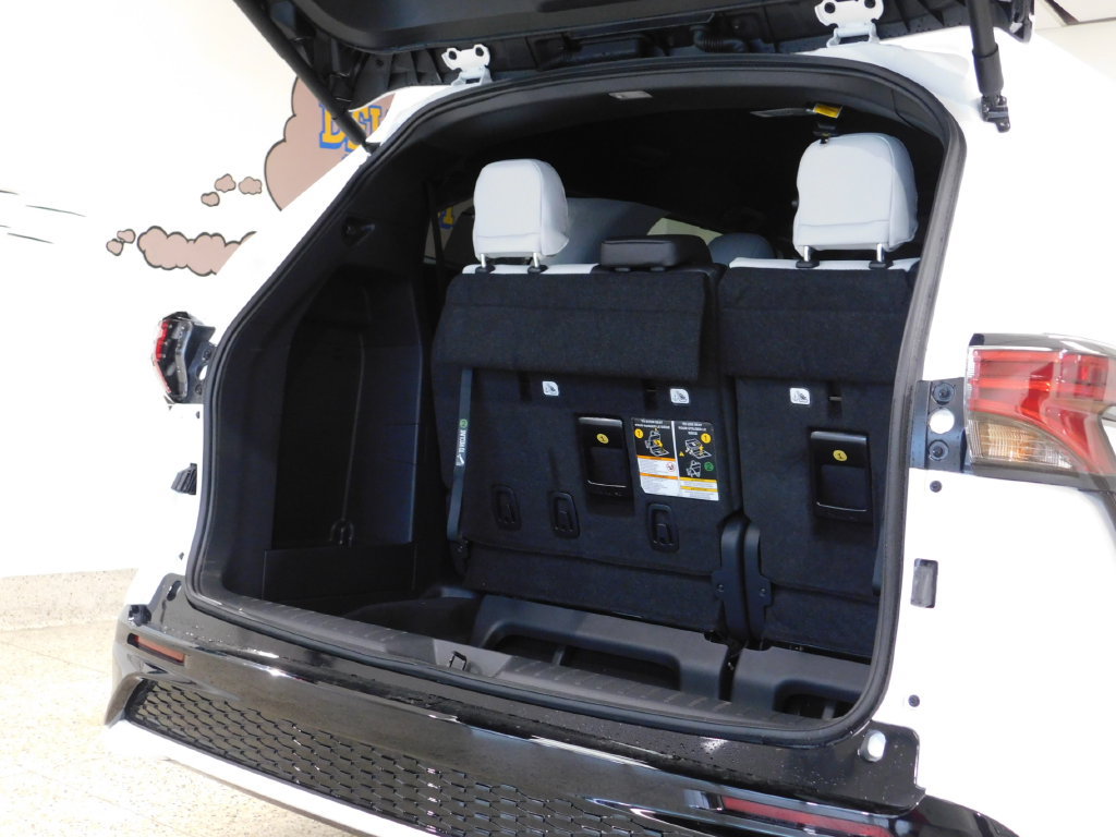 Used 2026 Toyota Sienna XSE AWD/4WD image 59