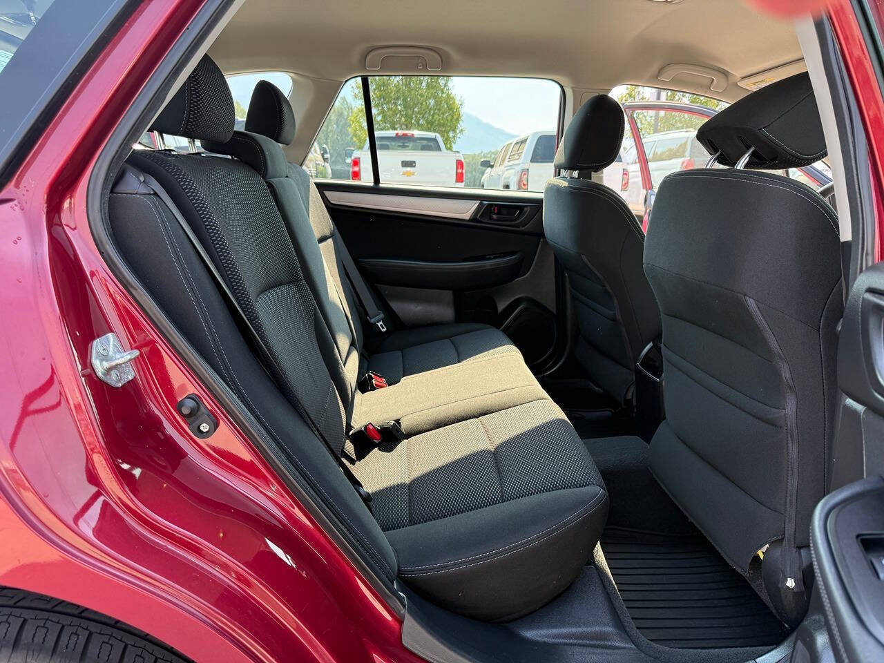Used 2018 Subaru Outback 2.5i AWD/4WD image 18