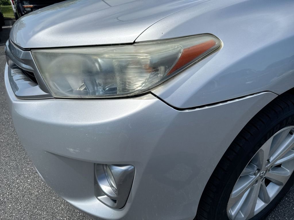 Used 2012 Toyota Highlander Limited AWD/4WD image 30