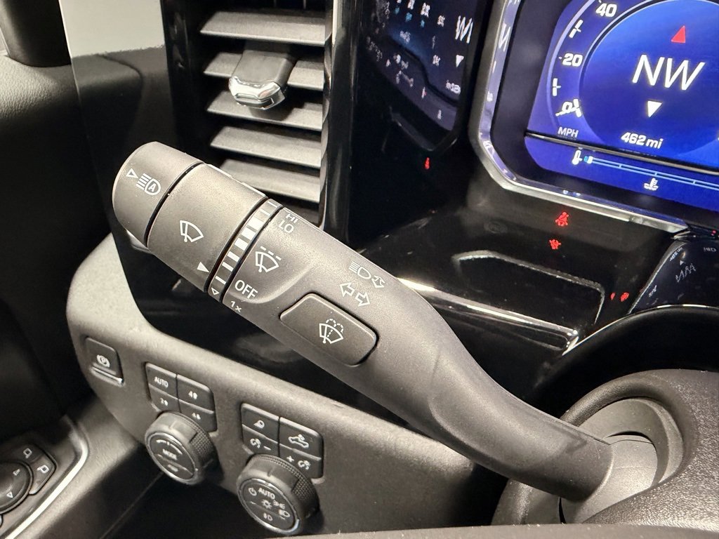 Used 2025 Chevrolet Silverado 2500 LT image 42