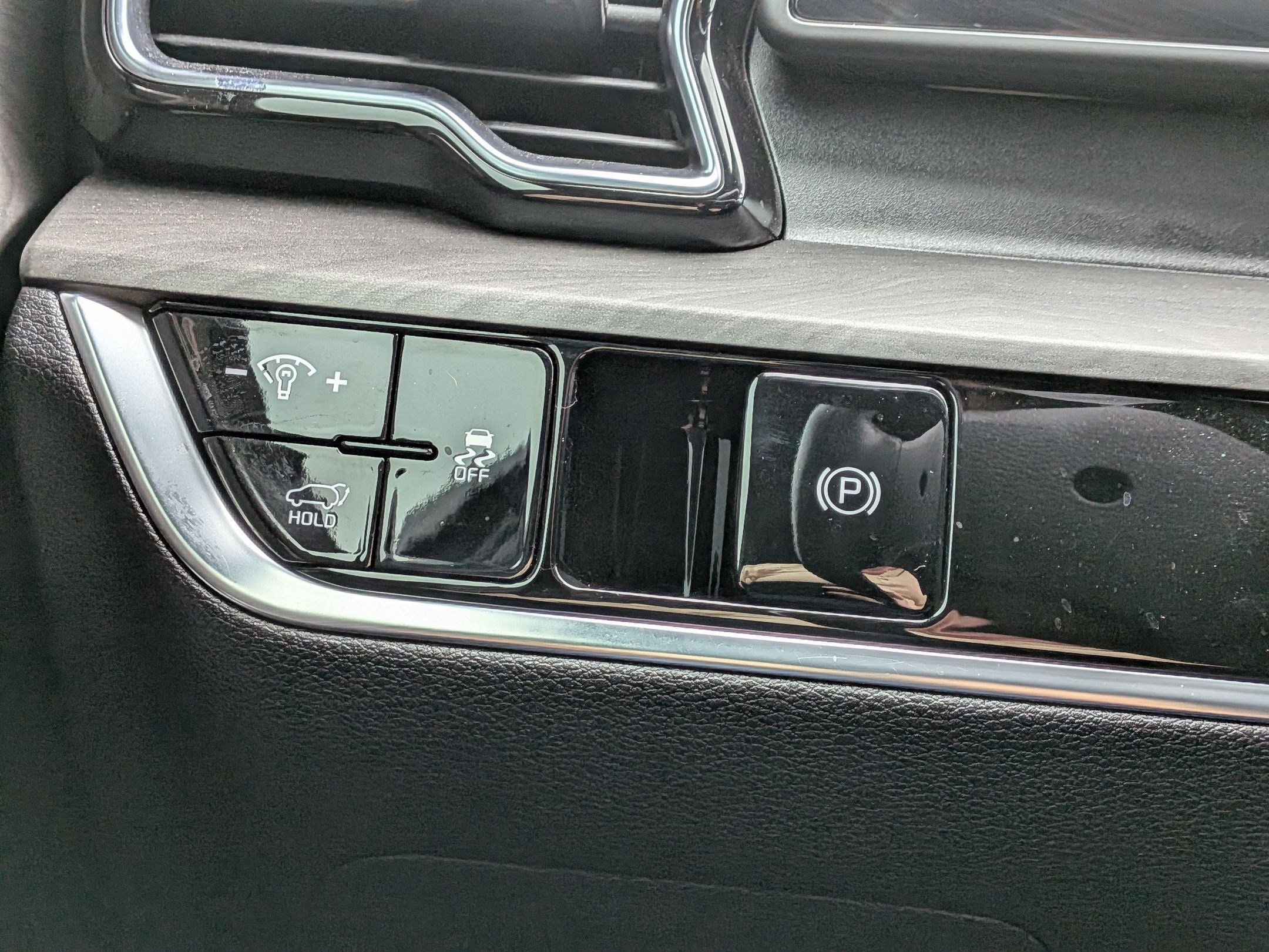 Certified 2023 Kia Sportage X-Line w/ X-Line Premium Package image 18