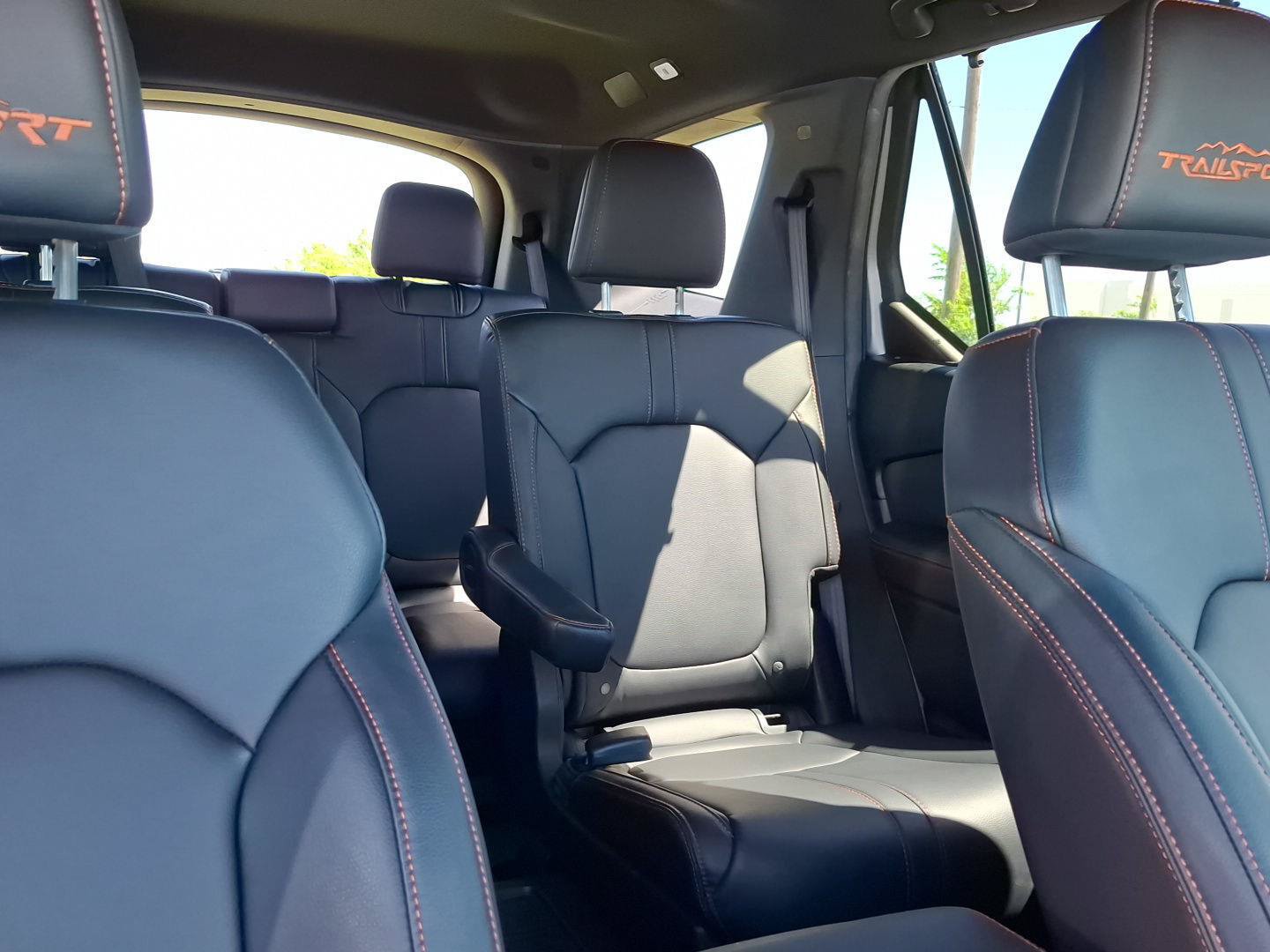 Used 2025 Honda Pilot TrailSport image 26