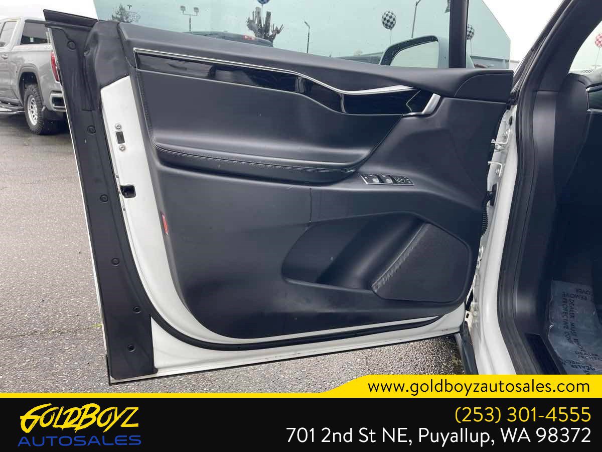 Used 2017 Tesla Model X 75D image 11