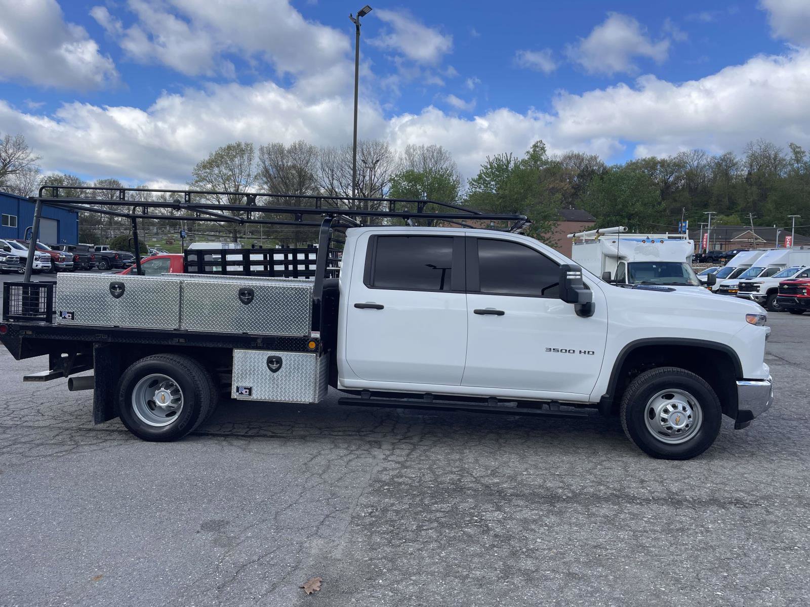 Used 2024 Chevrolet Silverado 3500 W/T w/ WT Convenience Package AWD/4WD image 2
