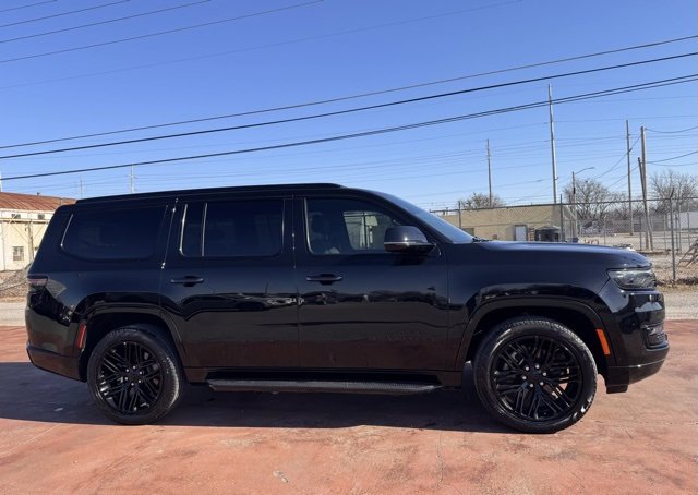 Used 2023 Jeep Wagoneer Series II image 4