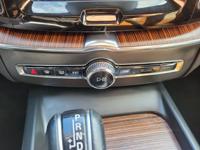 Used 2021 Volvo XC60 T5 Inscription image 32