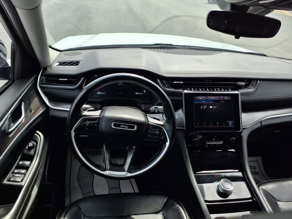 Used 2022 Jeep Grand Cherokee L Limited image 11