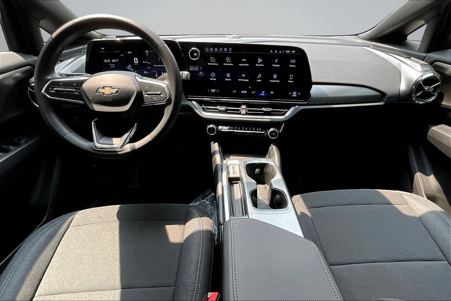 Used 2026 Chevrolet Equinox EV LT FWD image 7
