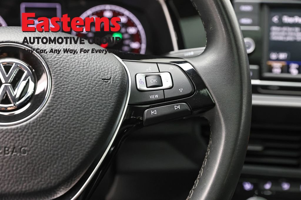 Used 2020 Volkswagen Jetta SE FWD image 16