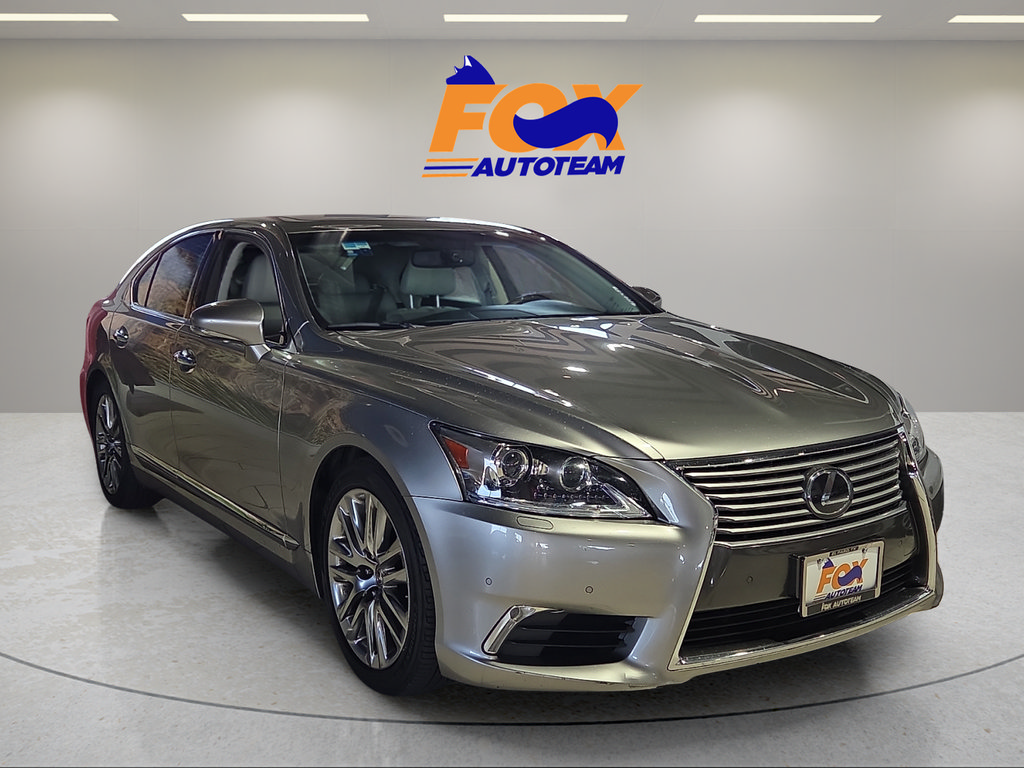 Used 2017 Lexus LS 460 RWD image 6