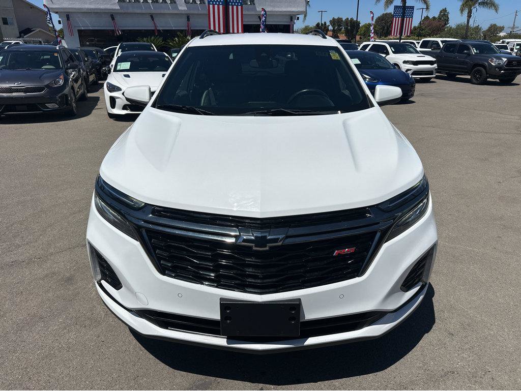 Used 2022 Chevrolet Equinox RS w/ Infotainment Package FWD image 2