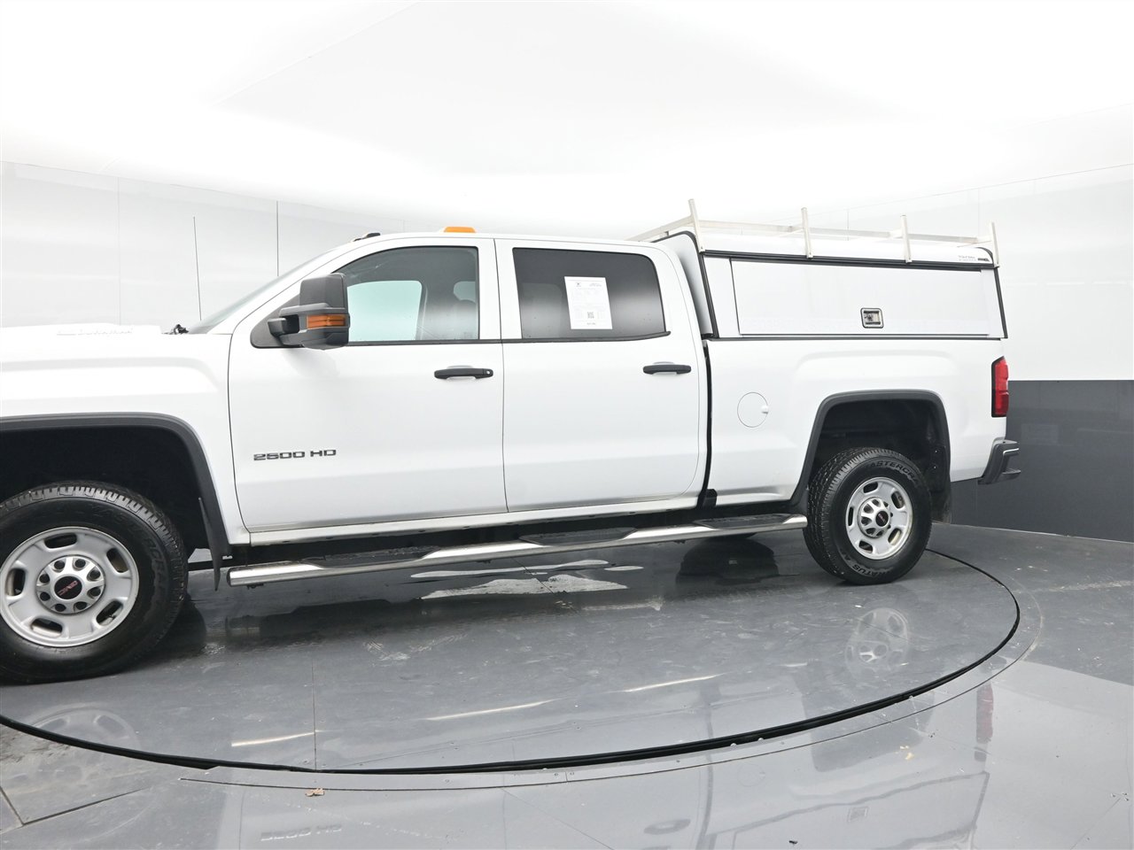 Used 2018 GMC Sierra 2500 2WD Crew Cab w/ Sierra Convenience Package image 8