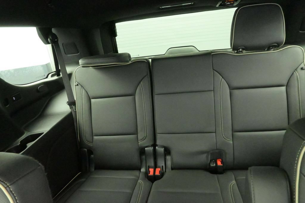 Used 2022 GMC Yukon SLT AWD/4WD image 14