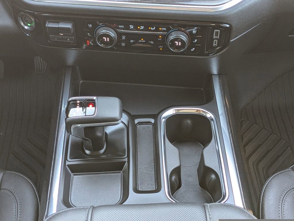 Used 2025 Chevrolet Silverado 1500 LTZ image 20