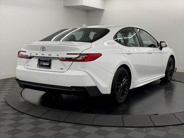 Used 2026 Toyota Camry SE FWD image 10