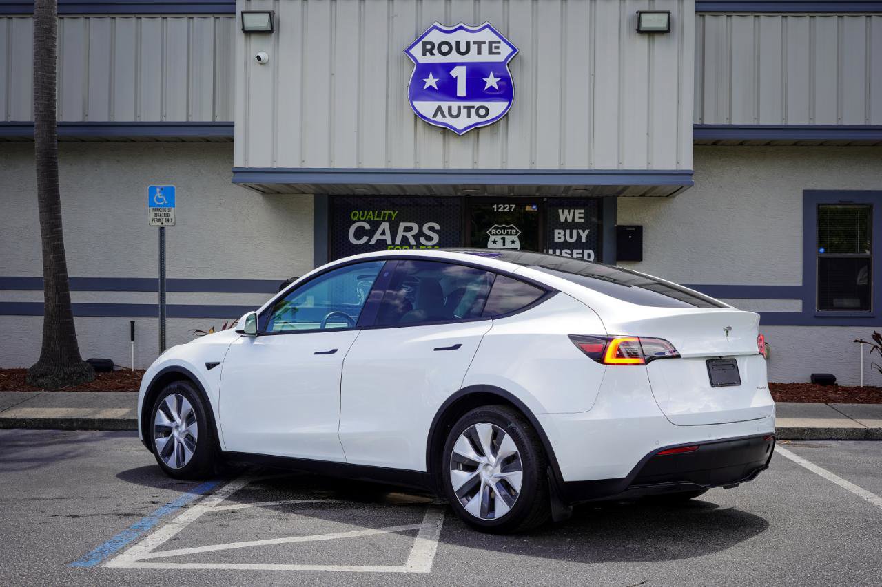 Used 2020 Tesla Model Y Long Range AWD/4WD image 3