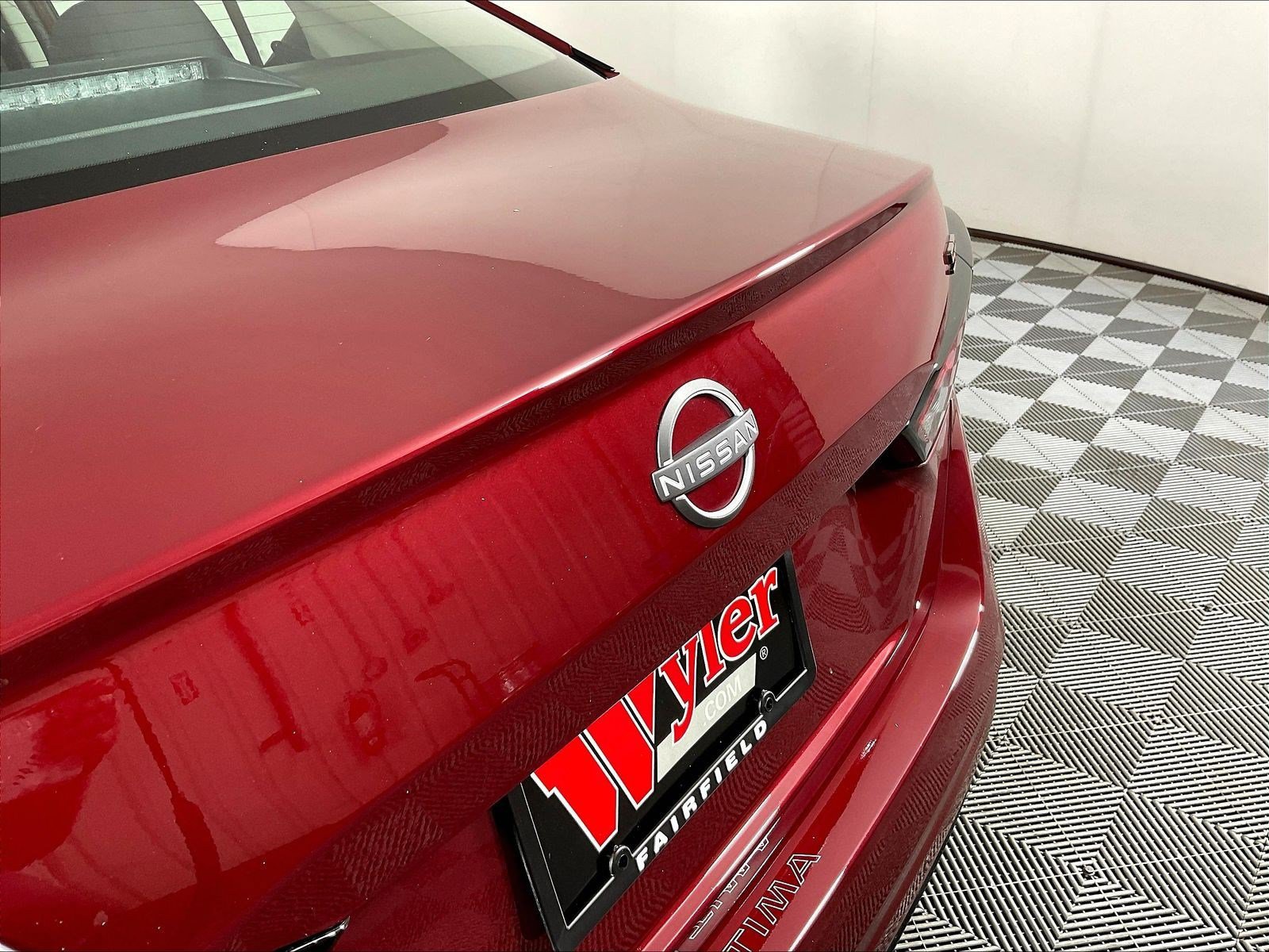 Certified 2025 Nissan Altima 2.5 SR w/ SR Premium Package FWD image 24