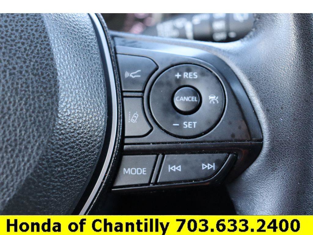 Used 2022 Toyota RAV4 XLE image 12