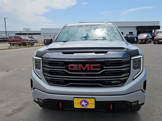 Used 2022 GMC Sierra 1500 AT4 w/ AT4 Premium Package AWD/4WD image 8