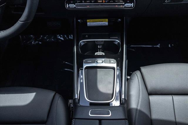 New 2026 Mercedes-Benz GLB 250 4MATIC image 19