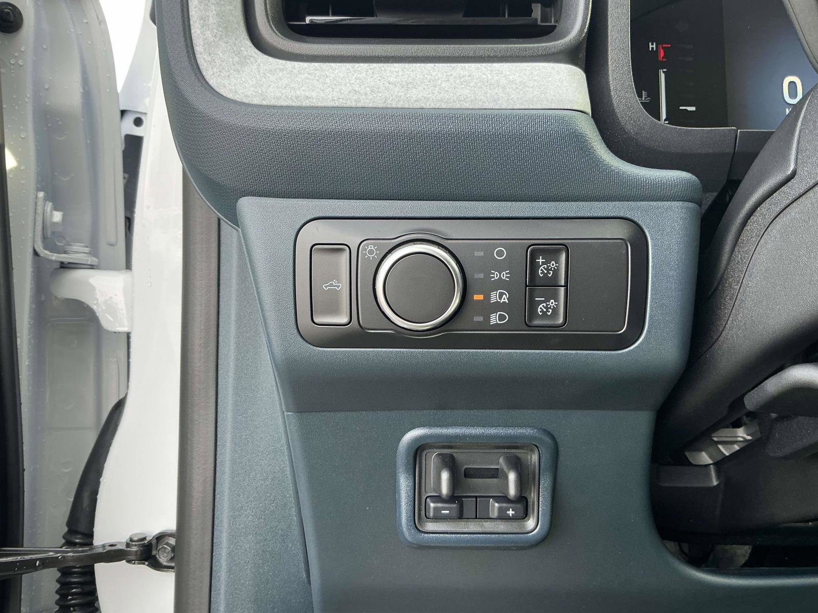 New 2025 Ford Maverick XLT w/ XLT Luxury Package image 14