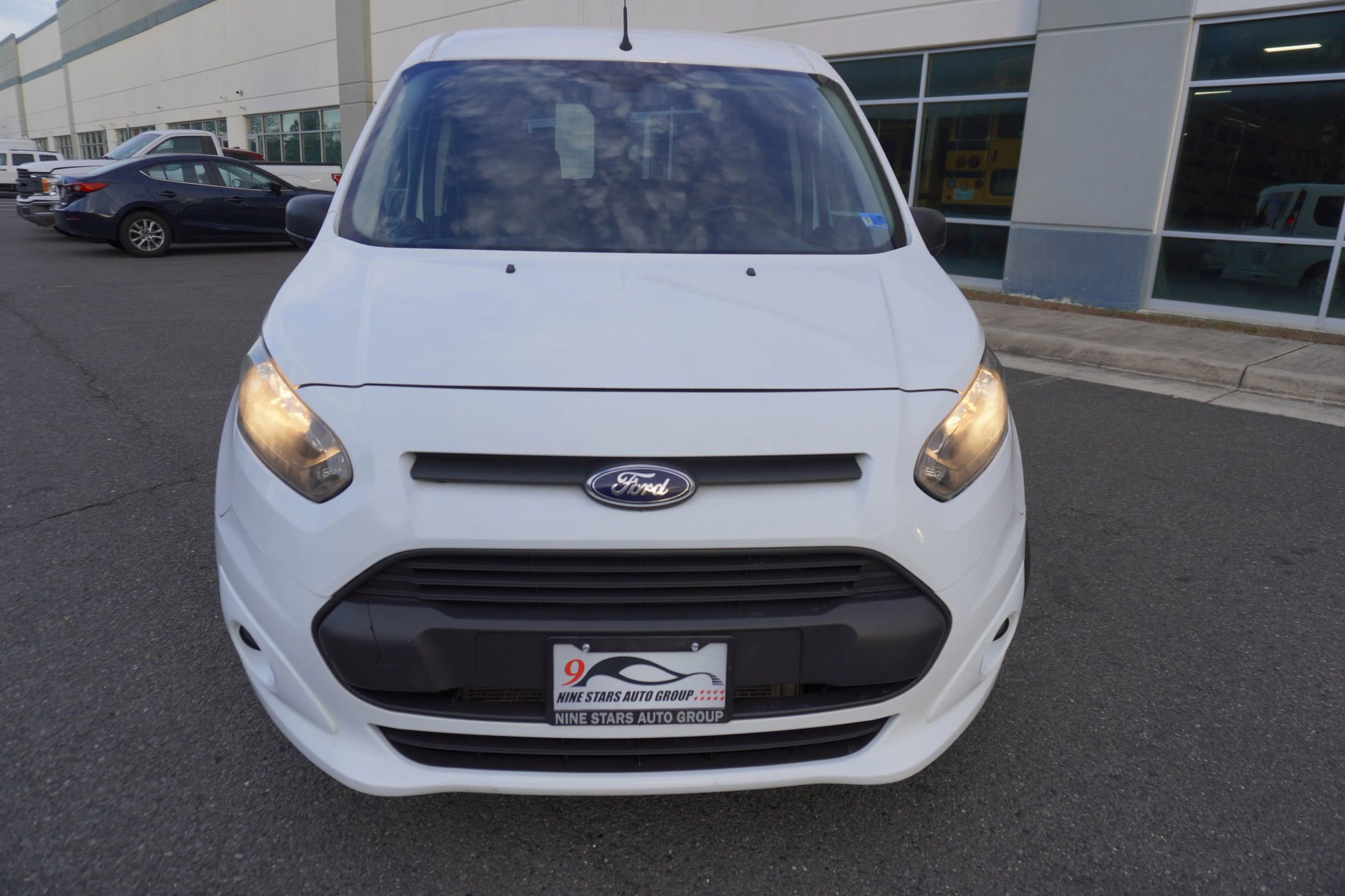 Used 2014 Ford Transit Connect XLT image 2