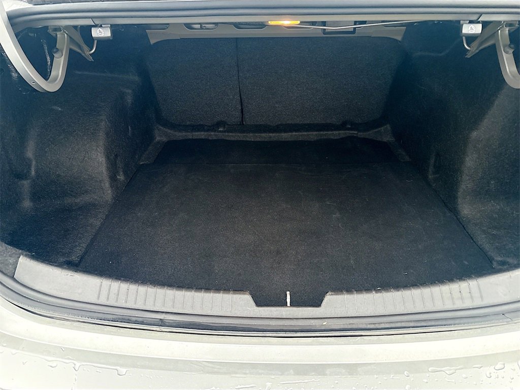 Used 2020 Chevrolet Malibu LT image 26