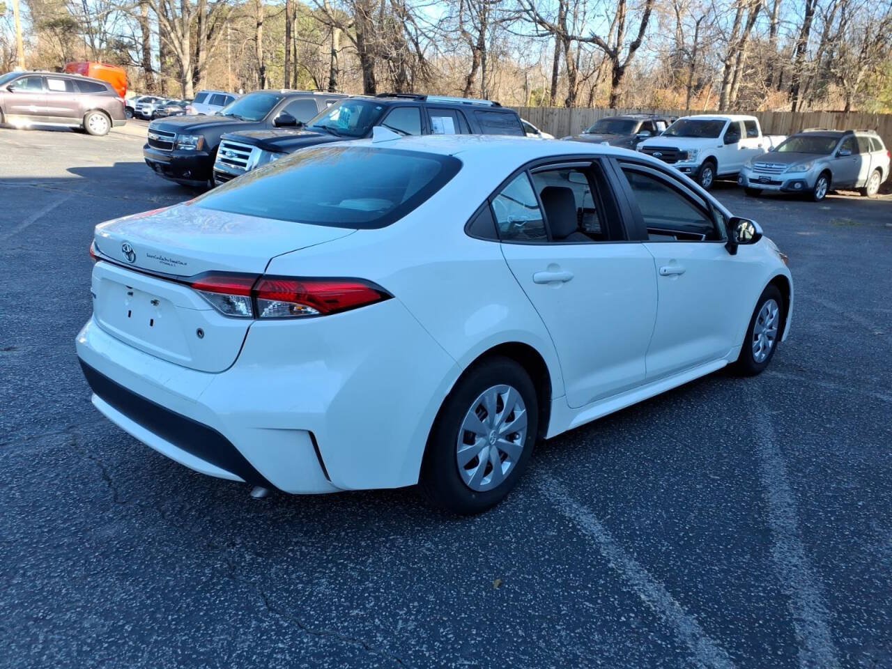 Used 2020 Toyota Corolla L FWD image 3