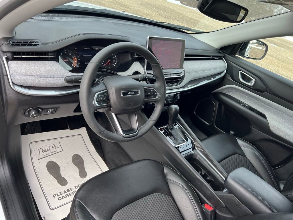 Used 2022 Jeep Compass Latitude image 21