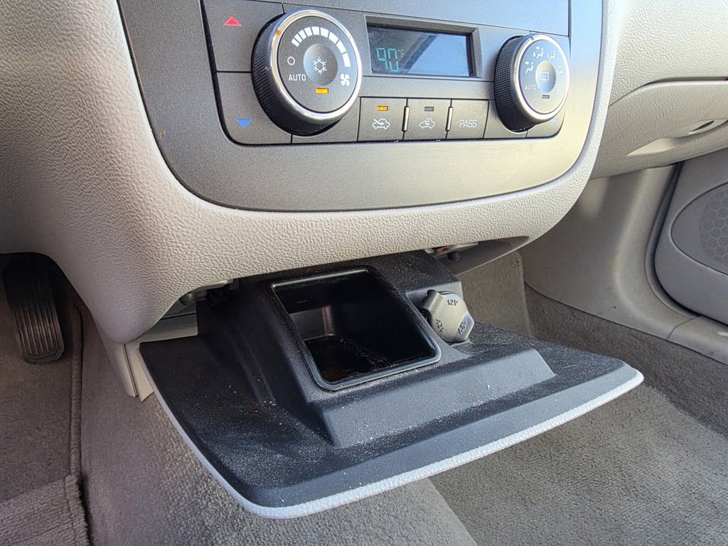 Used 2007 Buick Lucerne CXL w/ Luxury Package image 17