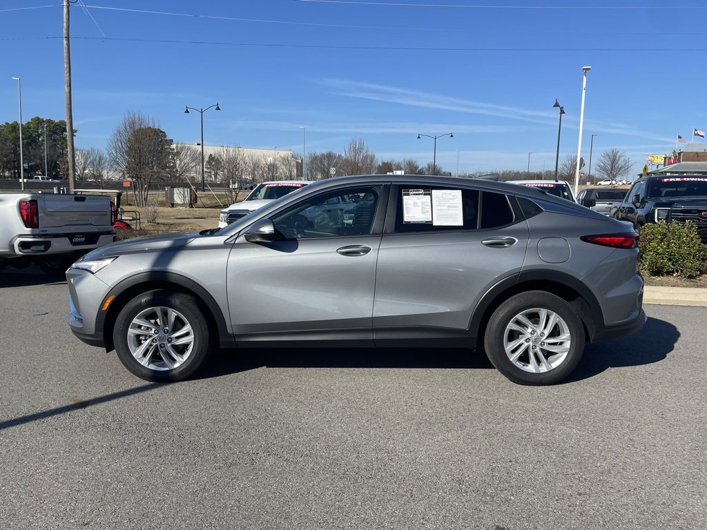 Used 2024 Buick Envista Preferred w/ Convenience II Package image 4