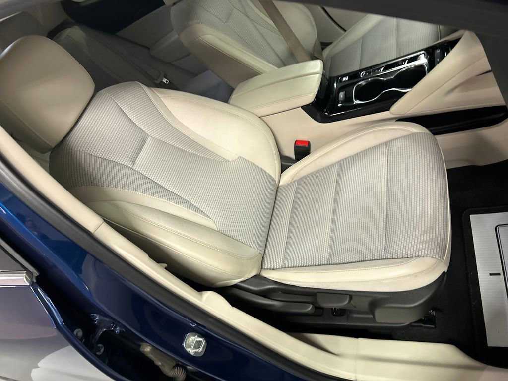 Used 2023 Buick Envision Preferred image 25