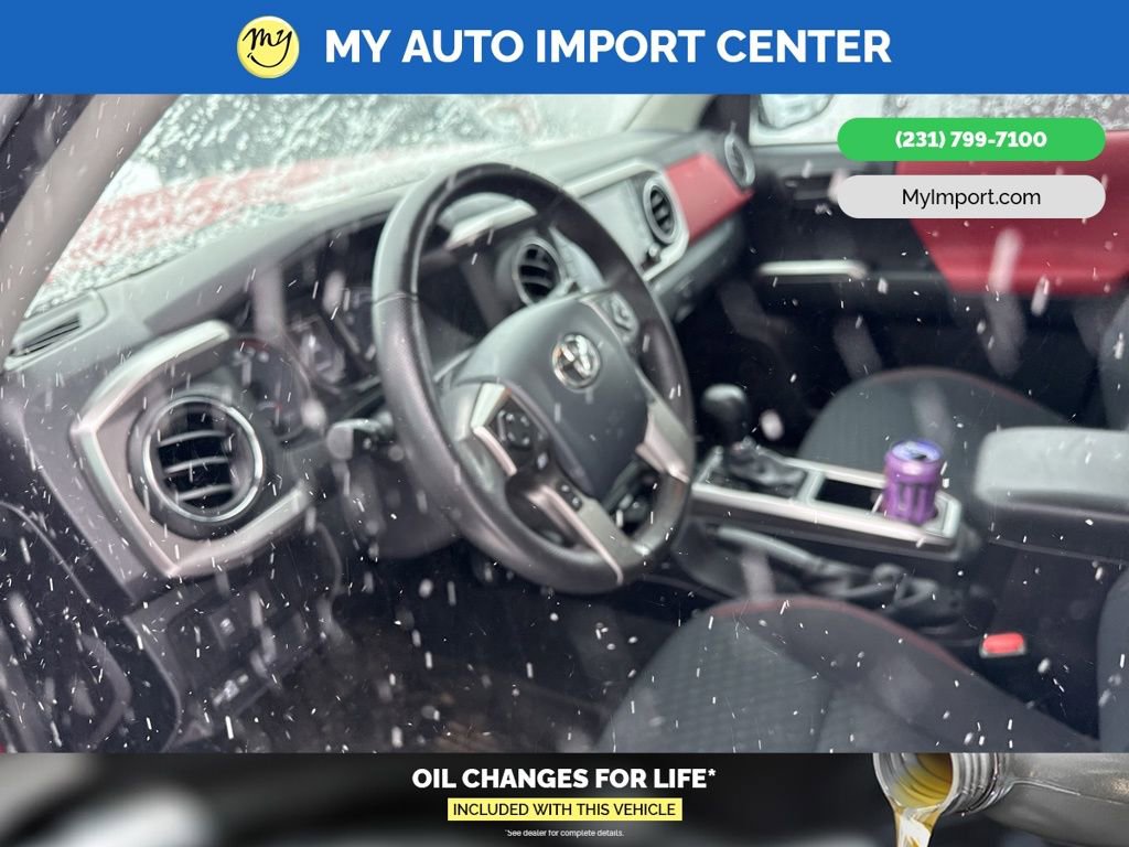 Used 2020 Toyota Tacoma SR5 image 8