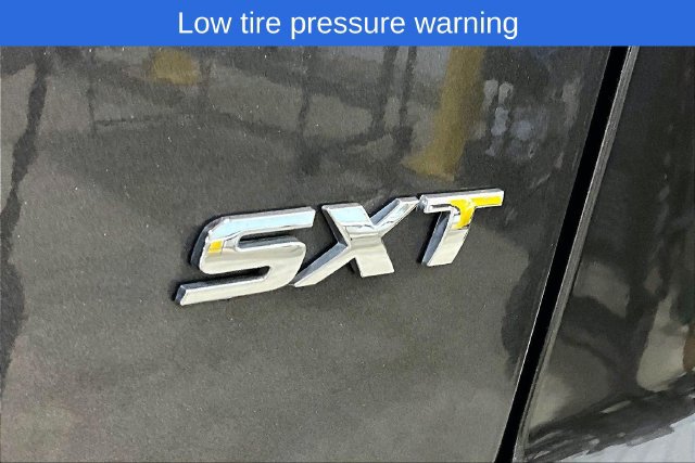 Used 2018 Dodge Journey SXT w/ Premium Group FWD image 24