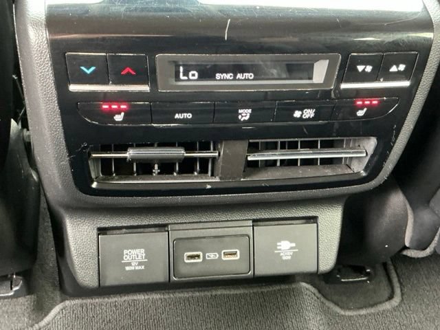 Used 2022 Acura MDX SH-AWD w/ Advance Package image 19