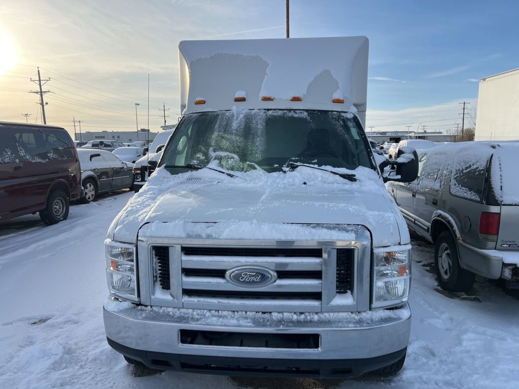 Used 2013 Ford E-350 and Econoline 350 Super Duty image 11