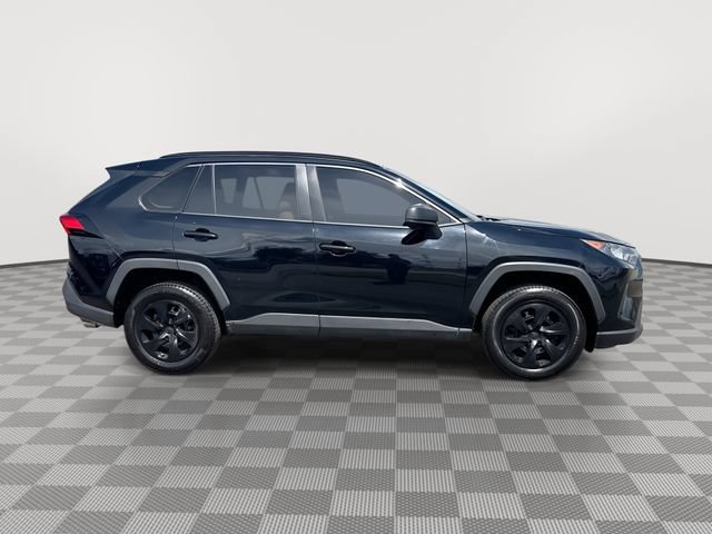 Used 2019 Toyota RAV4 LE FWD image 13