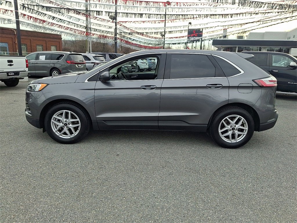 Used 2024 Ford Edge SEL image 9