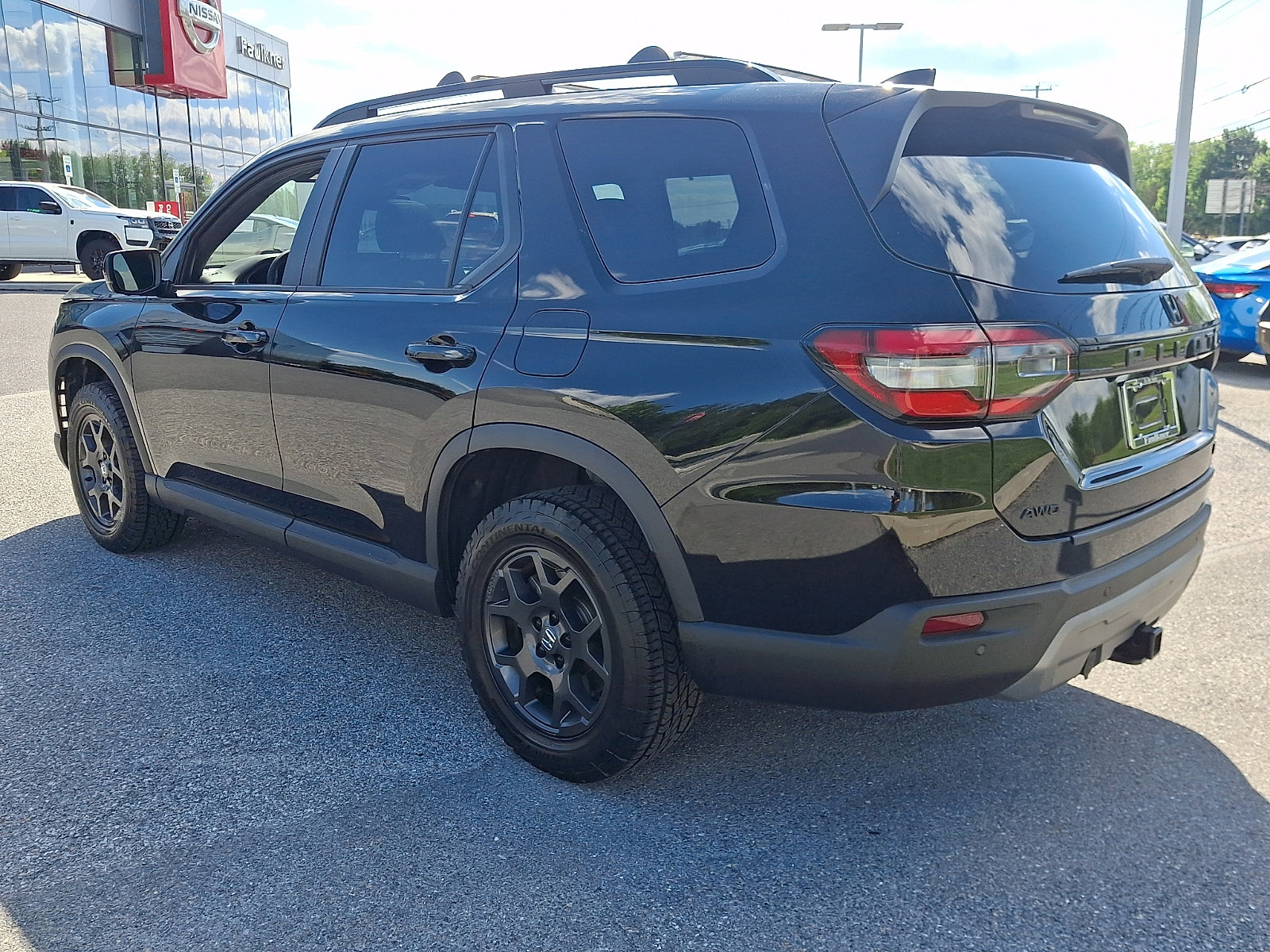 Used 2024 Honda Pilot TrailSport image 5