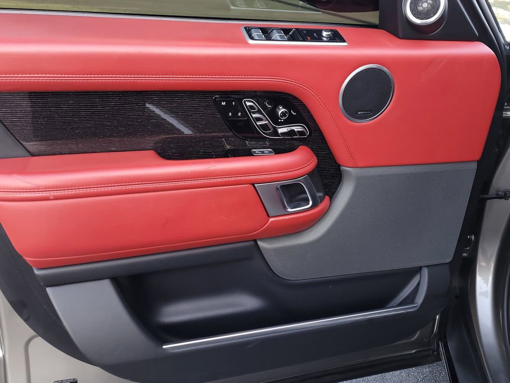 Used 2020 Land Rover Range Rover Autobiography AWD/4WD image 11