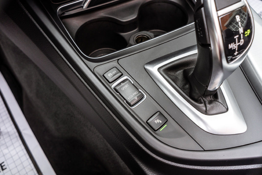 Used 2016 BMW 428i xDrive Convertible AWD/4WD image 23
