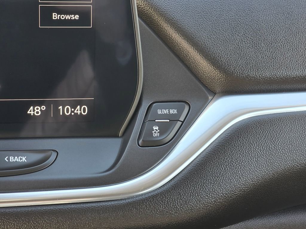 Used 2025 Chevrolet Blazer LT image 25