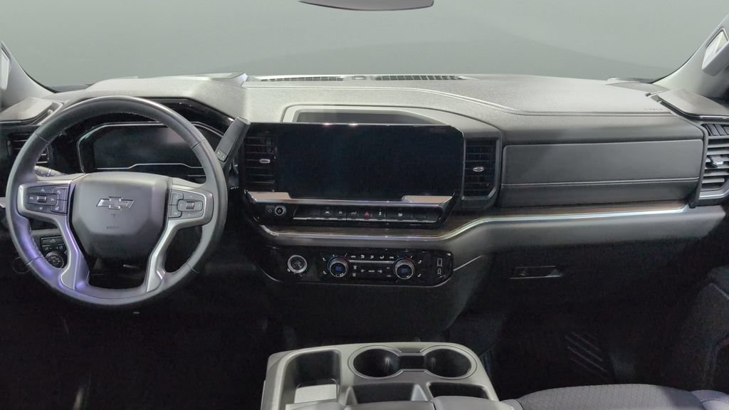 Used 2024 Chevrolet Silverado 1500 RST AWD/4WD image 19