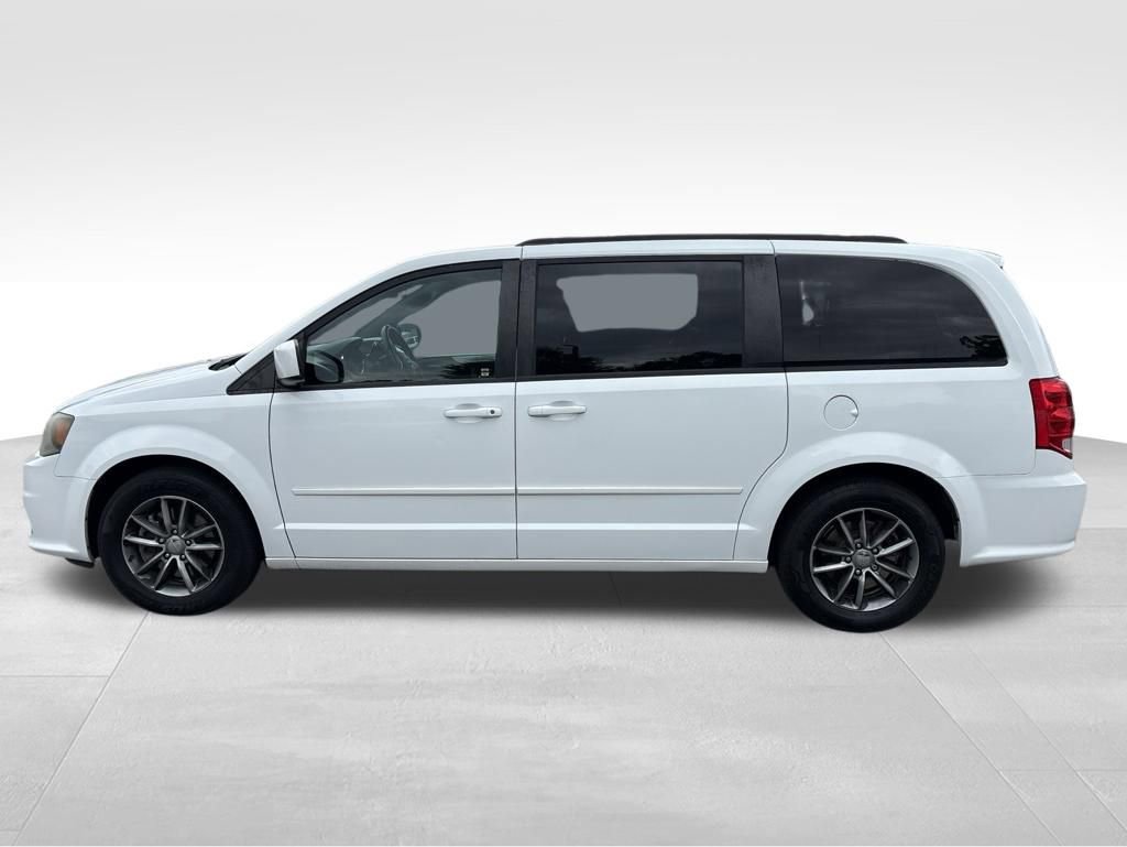 Used 2014 Dodge Grand Caravan R/T w/ Safety Sphere Group FWD image 2