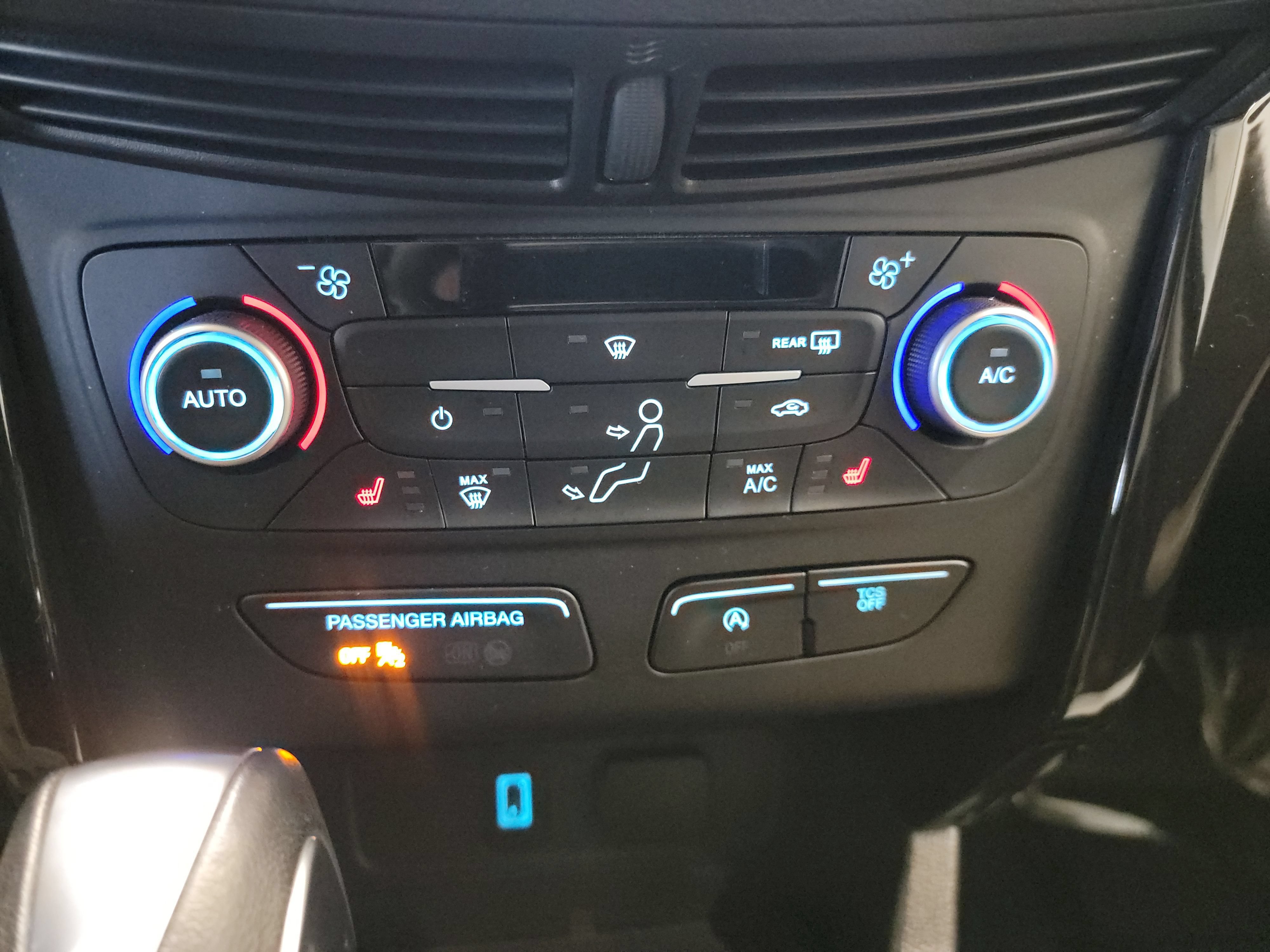 Used 2019 Ford Escape SEL FWD image 21